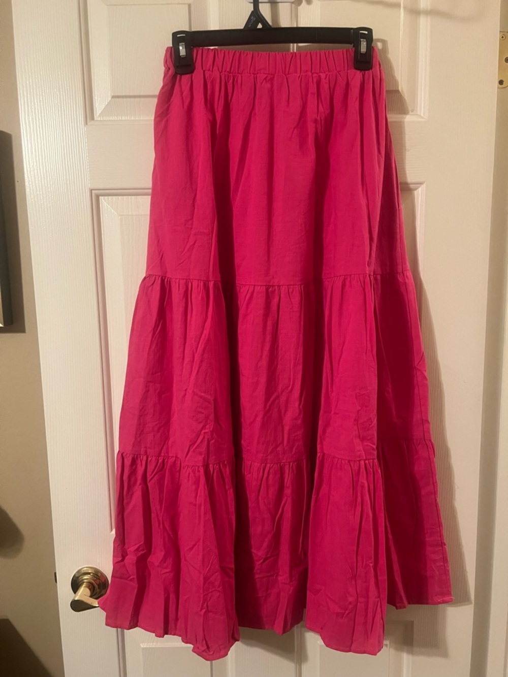 NWOT Women’s Barbiecore Pink Tiered Summer Rayon Maxi Skirt w Pockets Size Small - Picture 9 of 12